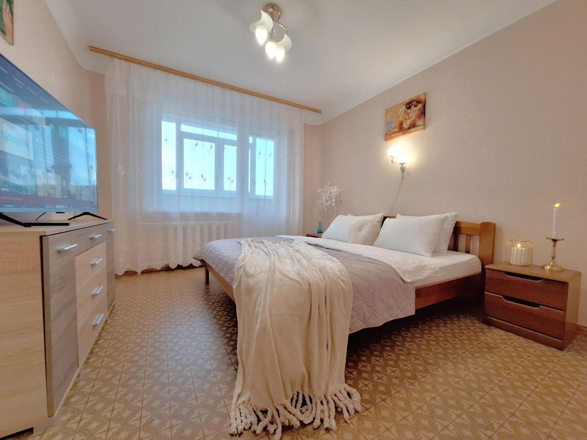 4 Ліжка З Балконом Документи Для Відряджень Мережа Alex Apartments Безконтатне Заселення 24-7 بولتافا المظهر الخارجي الصورة