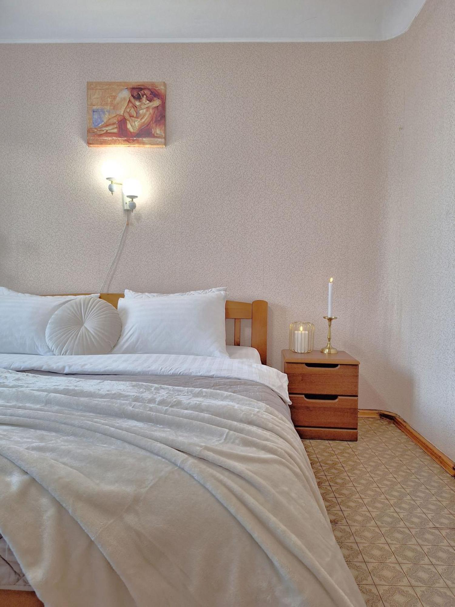 4 Ліжка З Балконом Документи Для Відряджень Мережа Alex Apartments Безконтатне Заселення 24-7 بولتافا المظهر الخارجي الصورة
