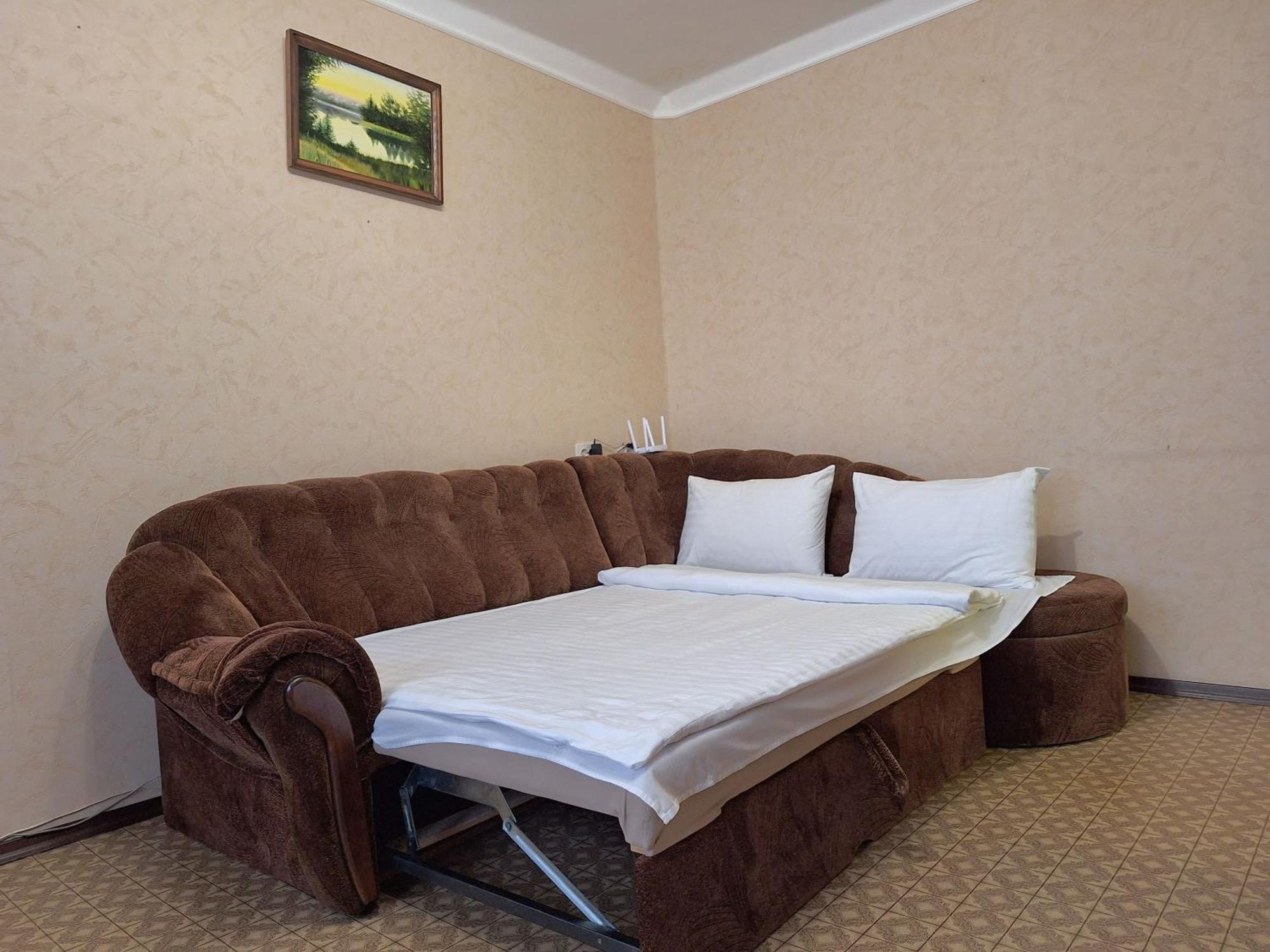 4 Ліжка З Балконом Документи Для Відряджень Мережа Alex Apartments Безконтатне Заселення 24-7 بولتافا المظهر الخارجي الصورة